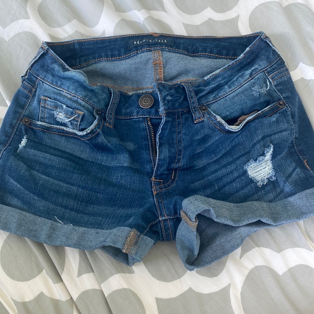 Ripped low rise jeans
